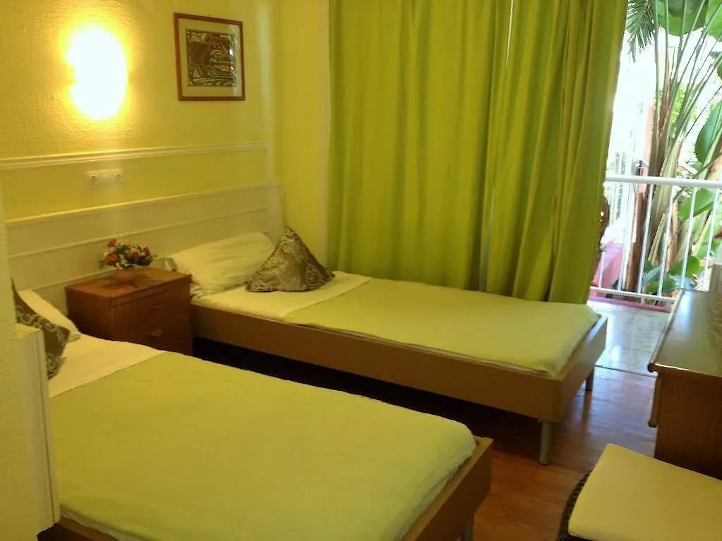 Guest house Hostal Alce Playa de Palma